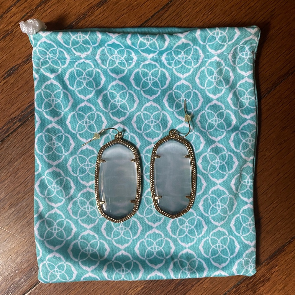 Kendra scott earrings
